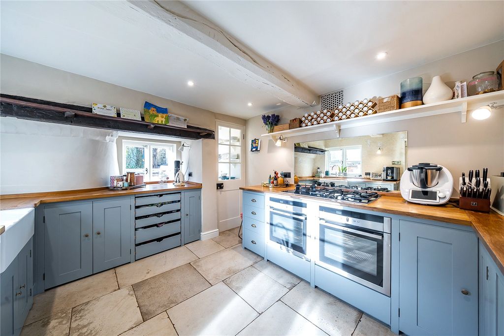 Property photo 3 of 30 Kitchen/Diner