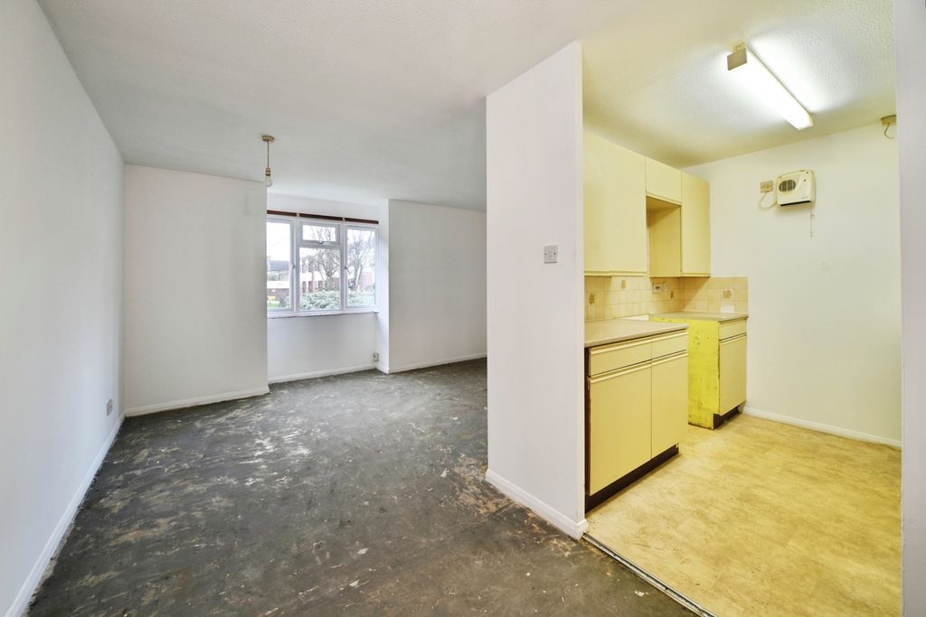 Property photo 2 of 11 Pbox-Img.Jpg