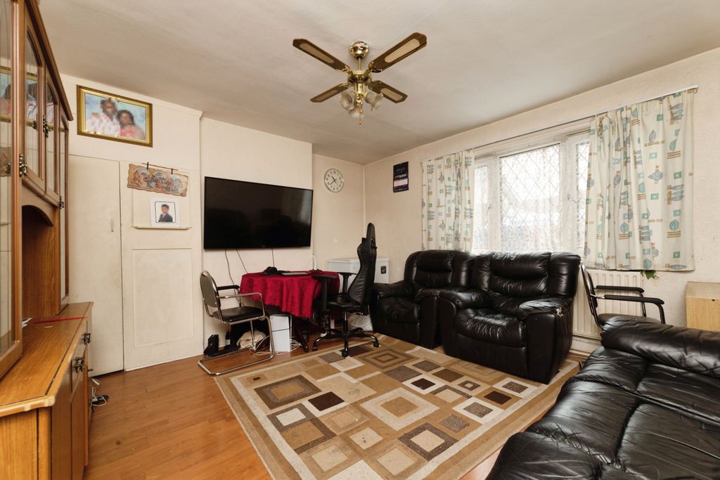 Property photo 1 of 19 Fs_250610_05