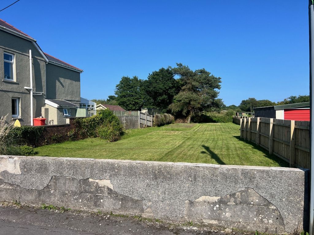Property photo 3 of 7 Not Specified