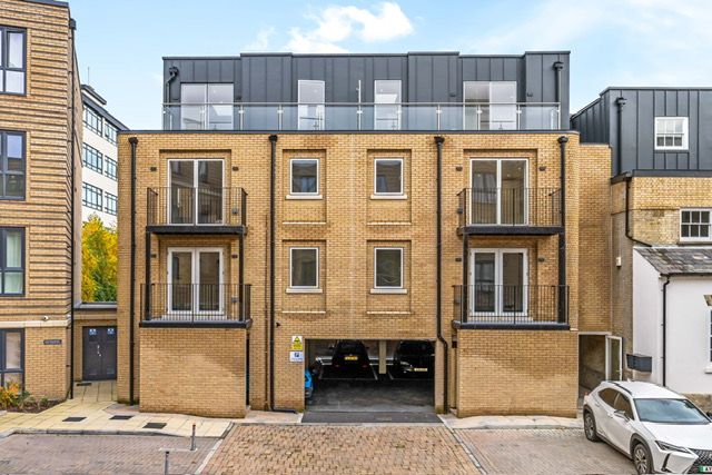 Property photo 1 of 10 Exterior