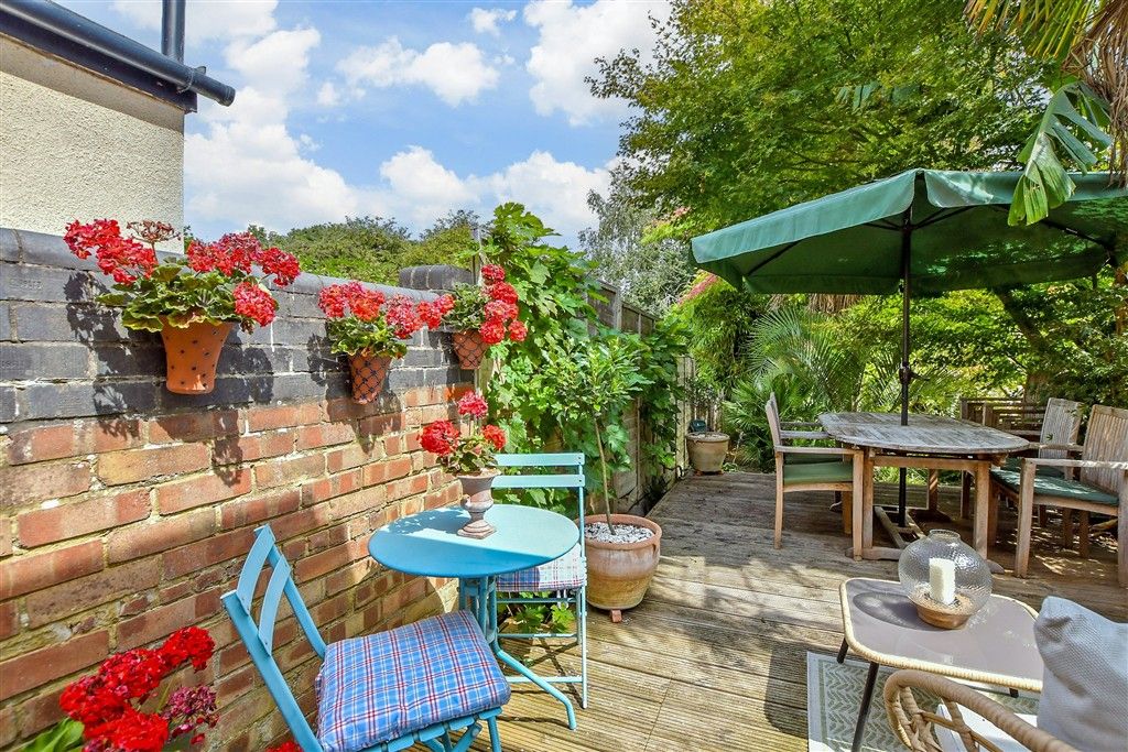 Property photo 1 of 14 Patio / Decking