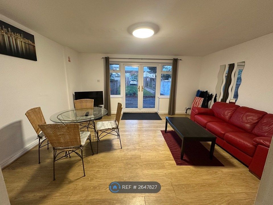 Property photo 3 of 14