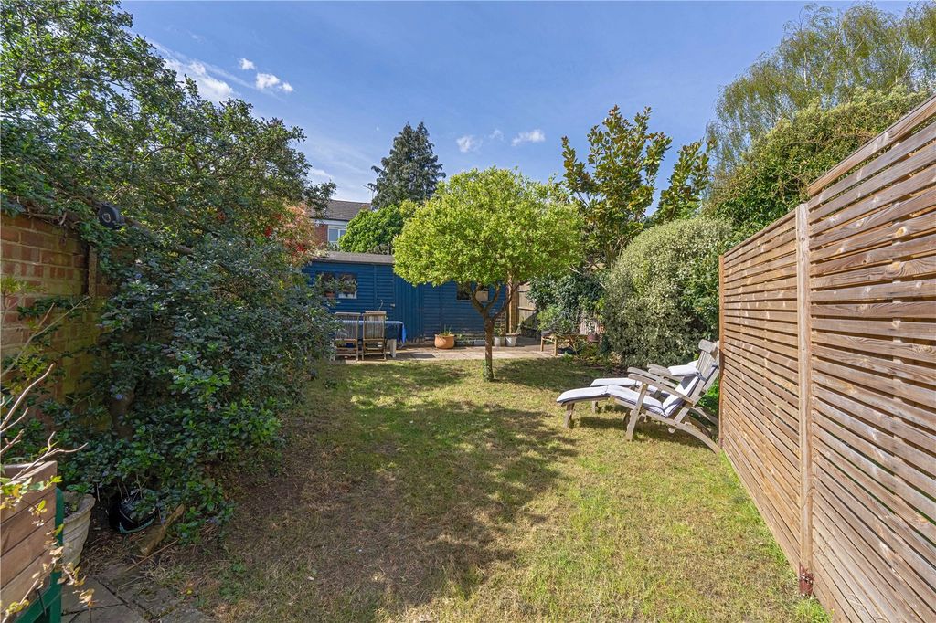 Property photo 2 of 11 Picture No. 19