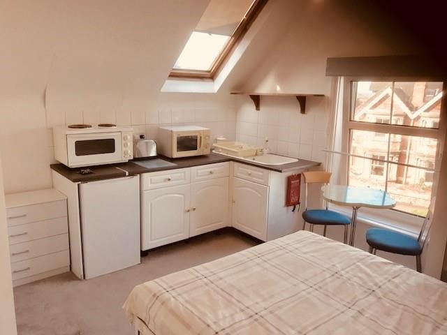 Property photo 2 of 5 Kitchen