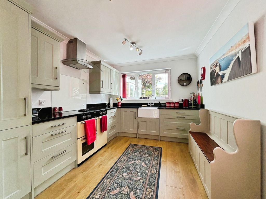 Property photo 2 of 27 4470763
