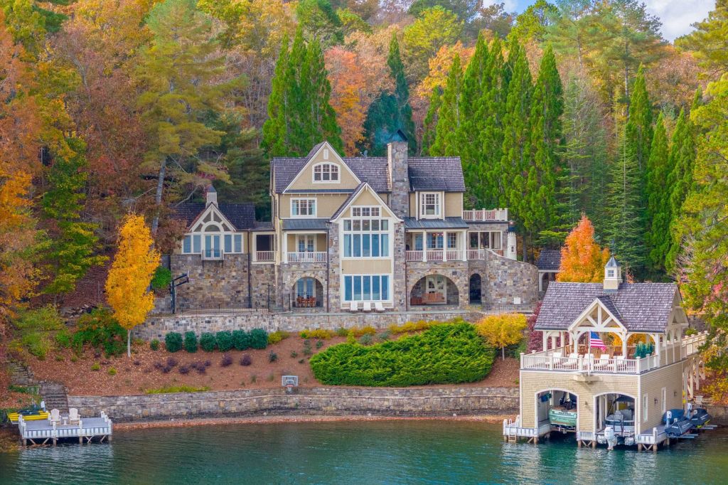 Property photo 1 of 30