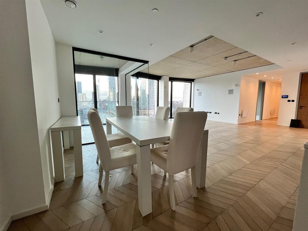 Property photo 1 of 23 Dining Area