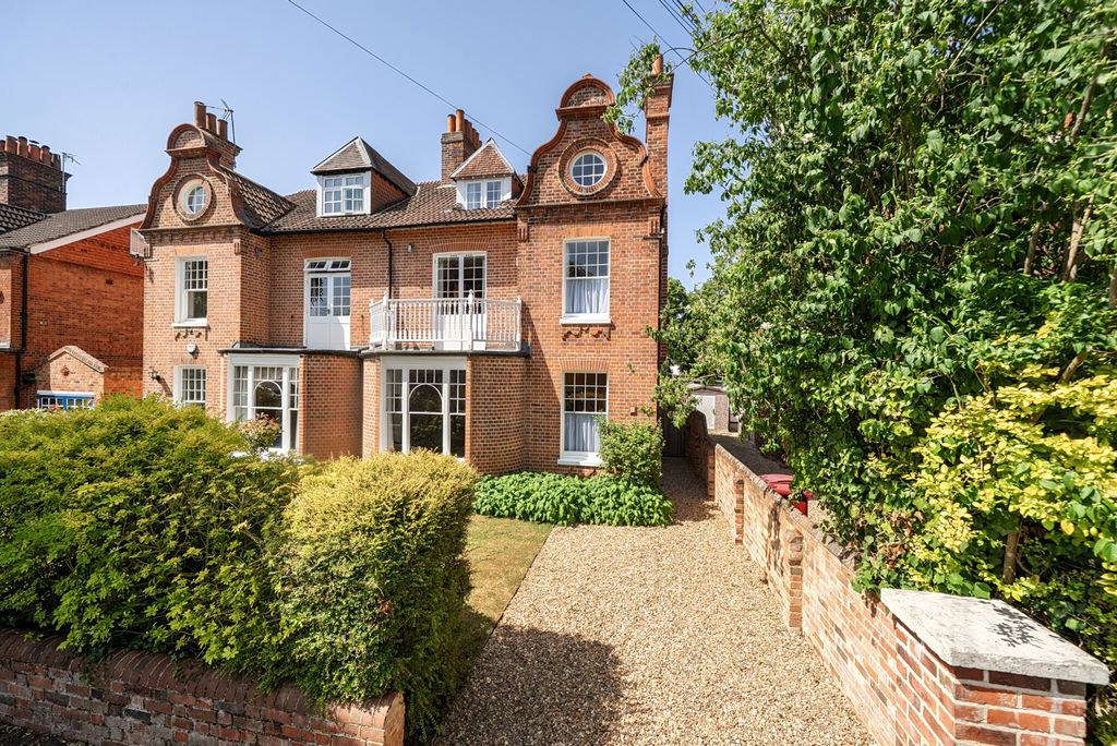 Property photo 1 of 21 1465707-1-6A15863...