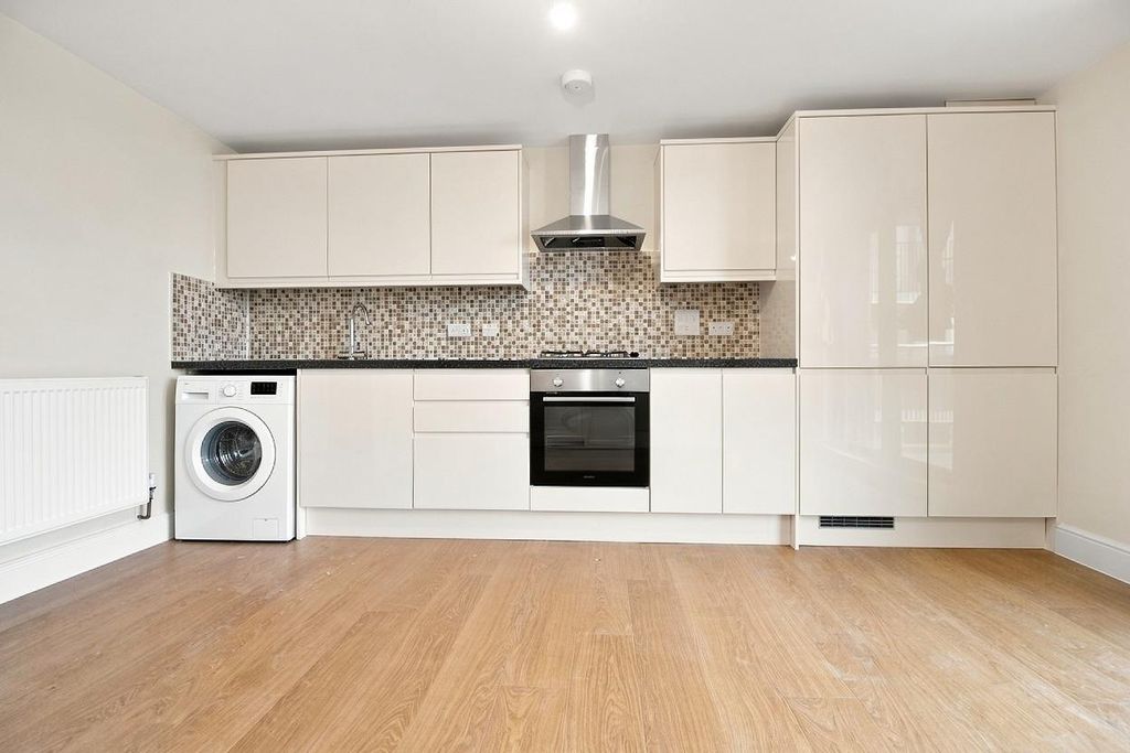Property photo 3 of 13 64Fxf (1) (1).Jpg