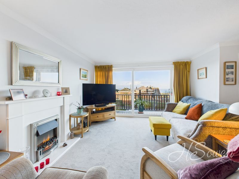 Property photo 2 of 20 Photo 4