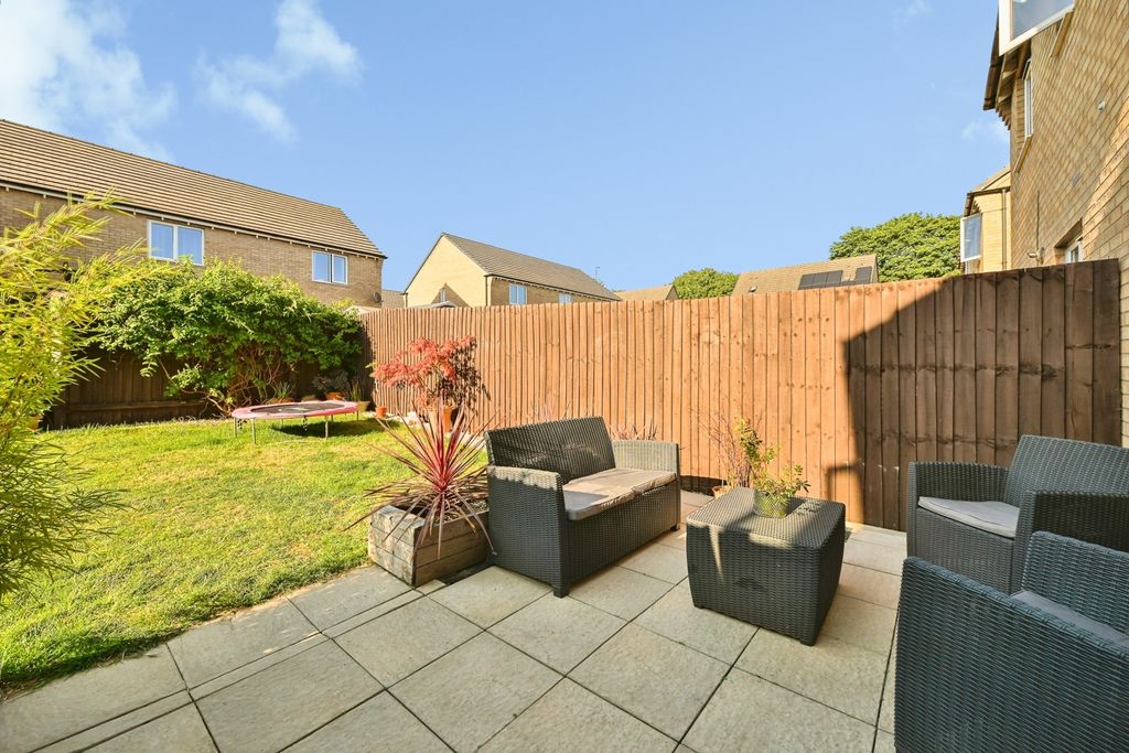 Property photo 2 of 17 Pbox-Img.Jpg