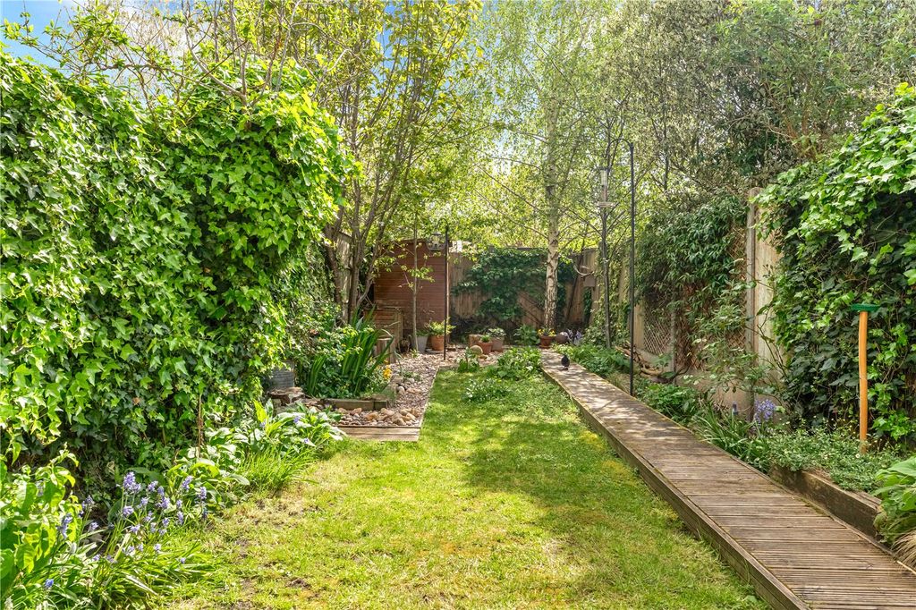 Property photo 3 of 16 Picture No. 27