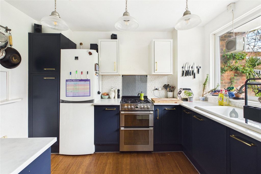 Property photo 3 of 11 Picture No. 22