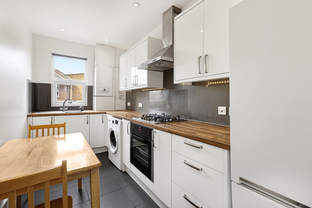 Property photo 2 of 10 Kitchen | Dining Area