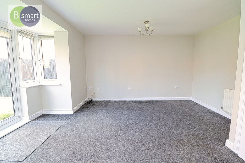 Property photo 3 of 18 Img_3380