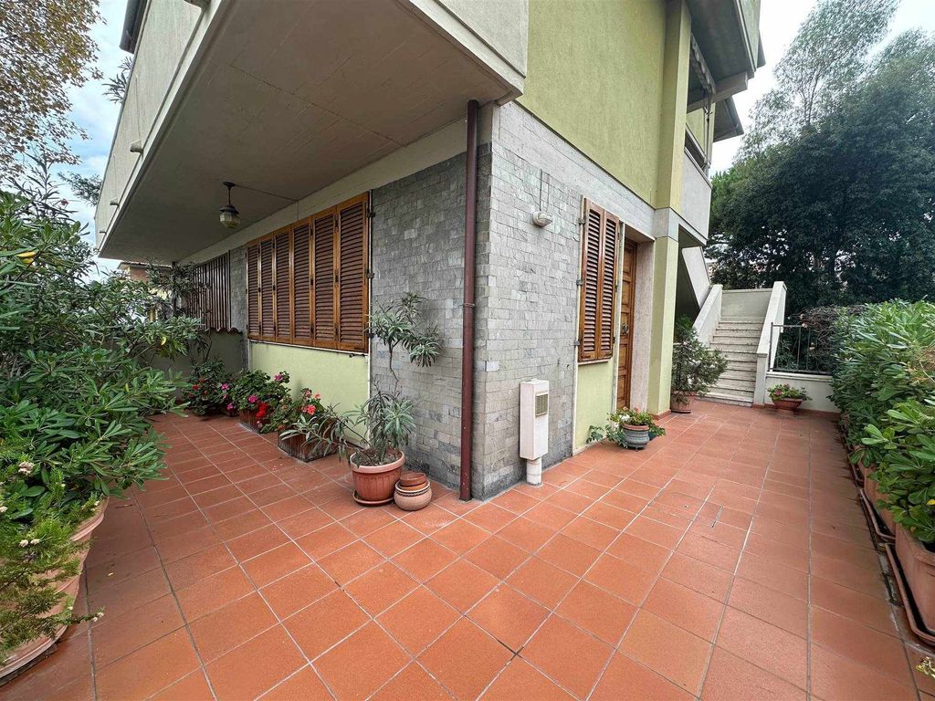 Property photo 3 of 30