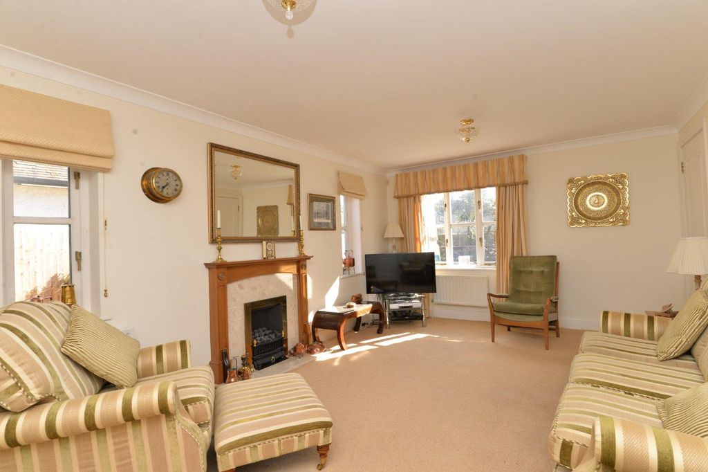 Property photo 2 of 21 Picture No. 06