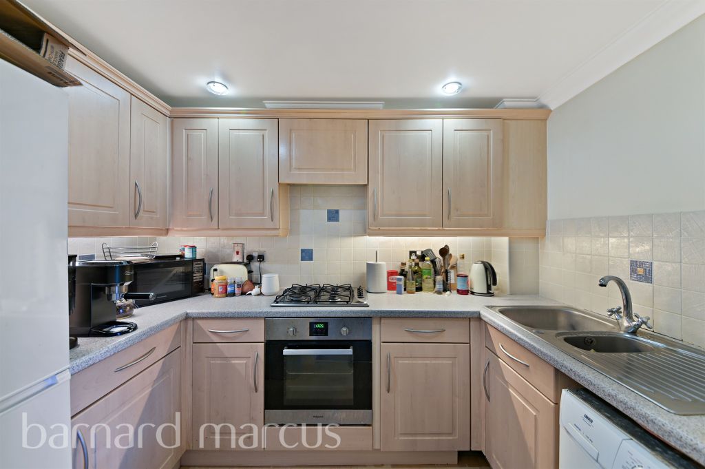 Property photo 2 of 8