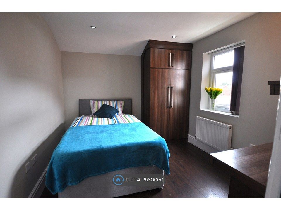 Property photo 1 of 3