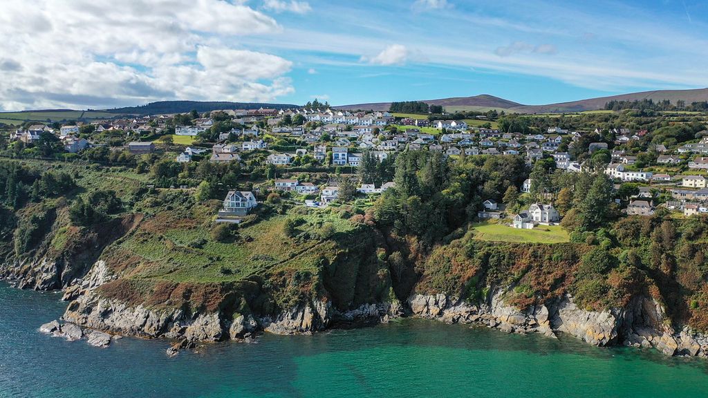 Property photo 1 of 50