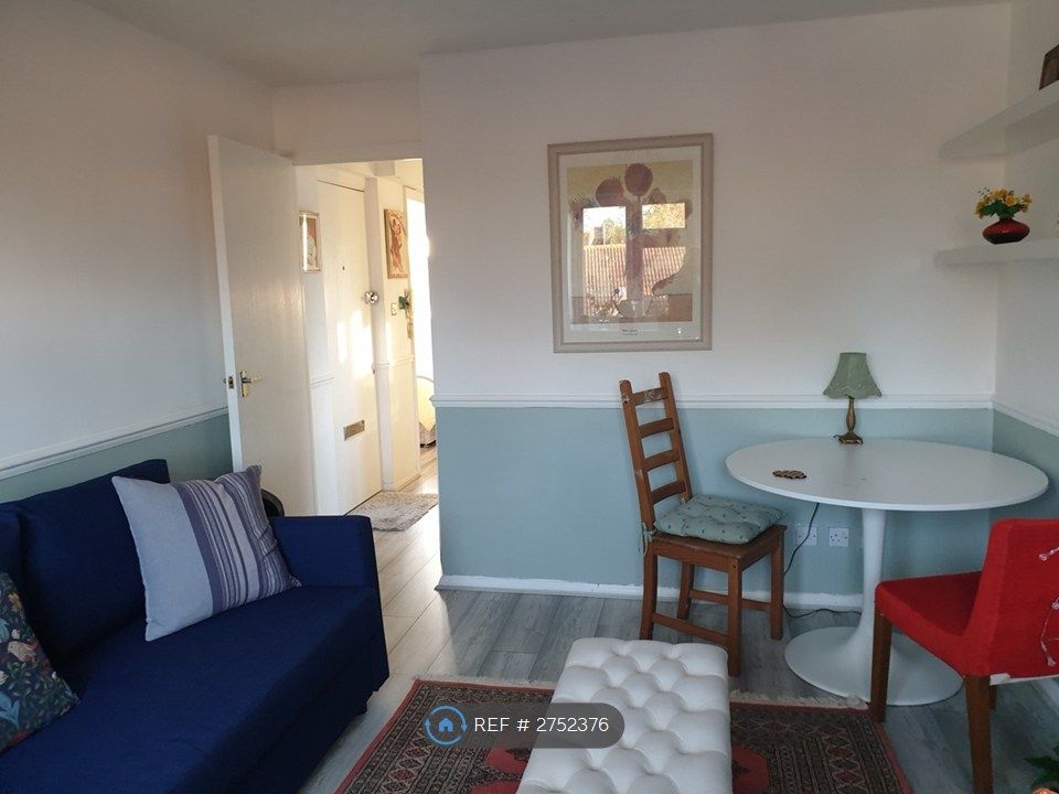 Property photo 3 of 5