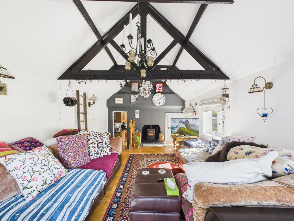 Property photo 1 of 35