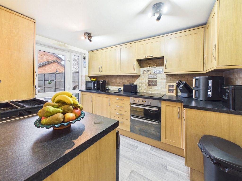 Property photo 2 of 16 Picture No. 02