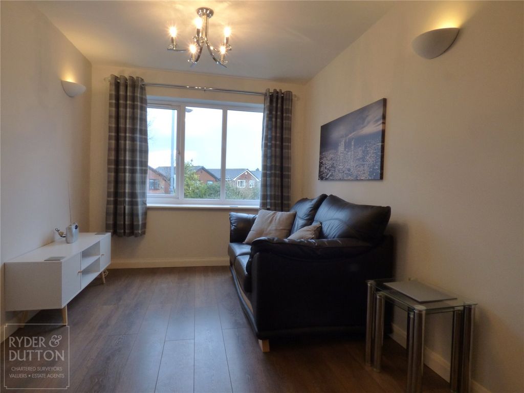 Property photo 2 of 9 Lounge