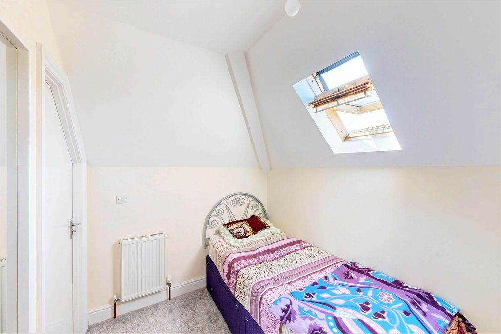 Property photo 1 of 4