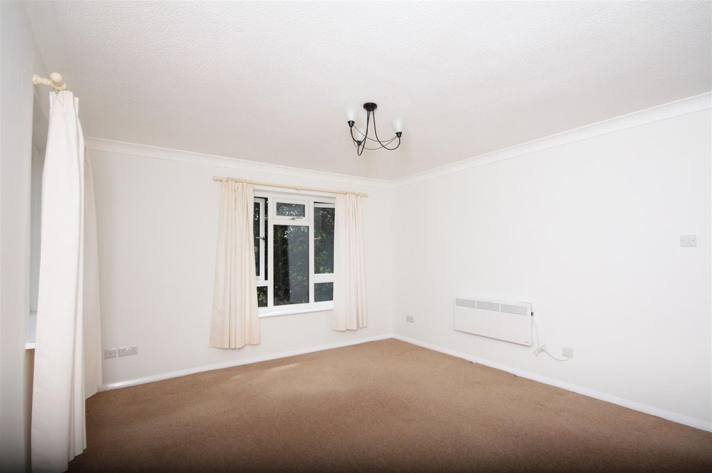 Property photo 2 of 8 Img_8592