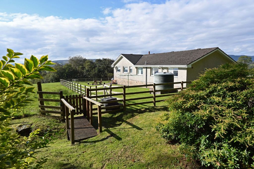 Property photo 1 of 31 4414781