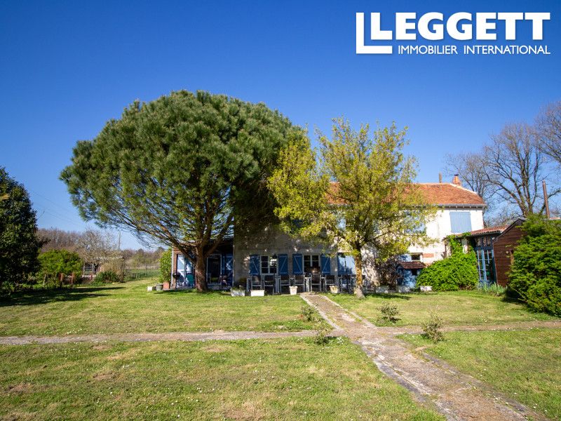 Property photo 2 of 10