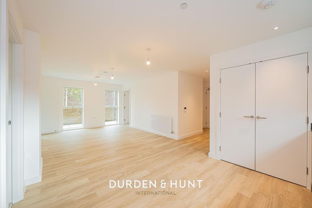 Property photo 2 of 18 Verdant-15.Jpg