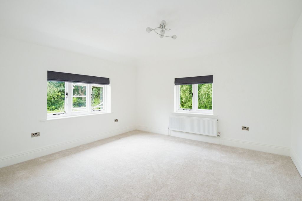 Additional image 13 of 5 bed detached house to rentGoldsmiths Avenue, Crowborough, East Sussex TN6