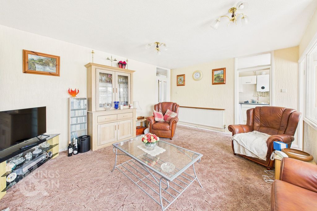 Property photo 3 of 13