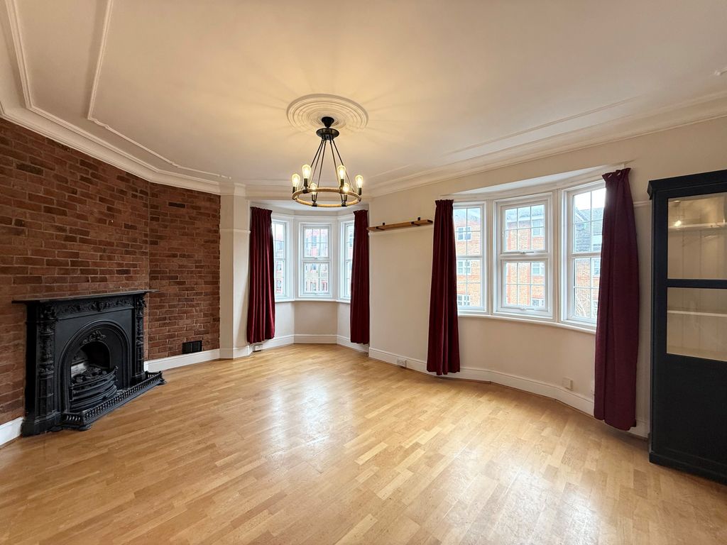 Property photo 1 of 8 Image