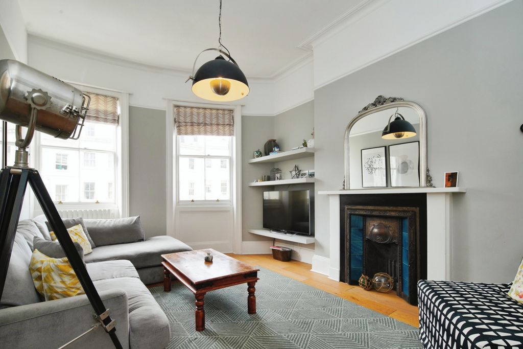 Property photo 1 of 10 Photography