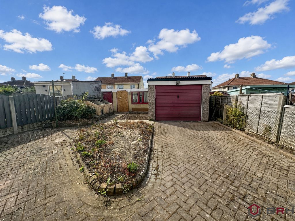Property photo 3 of 30