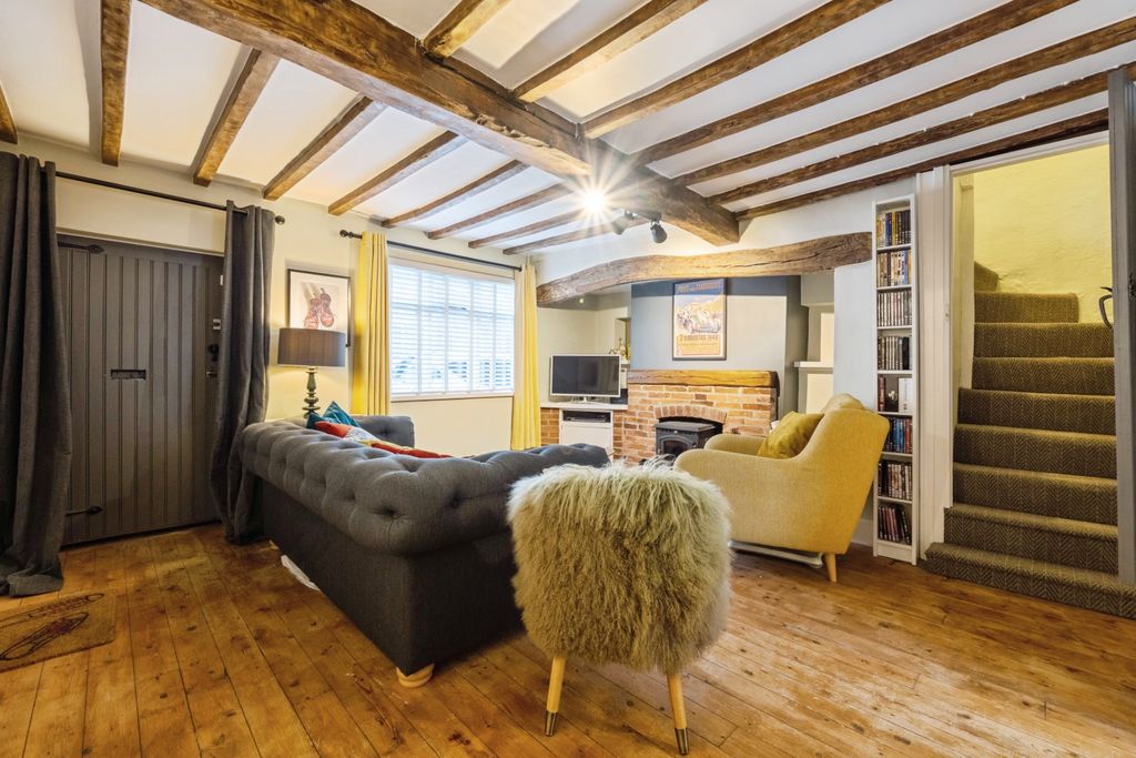 Property photo 2 of 12