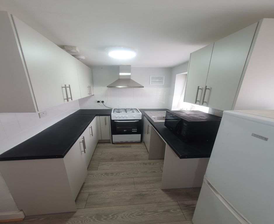 Property photo 3 of 9 1