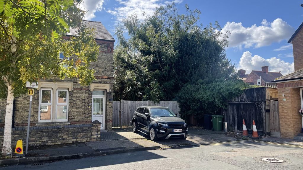 Property photo 2 of 5