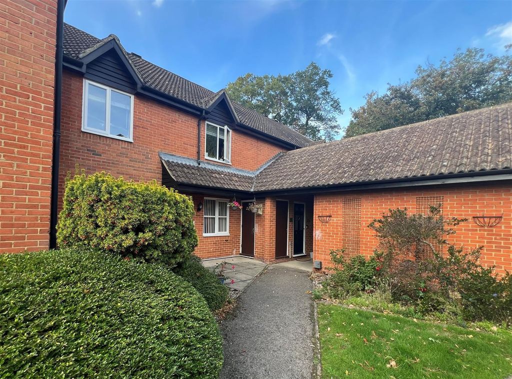 Property photo 1 of 14 Front