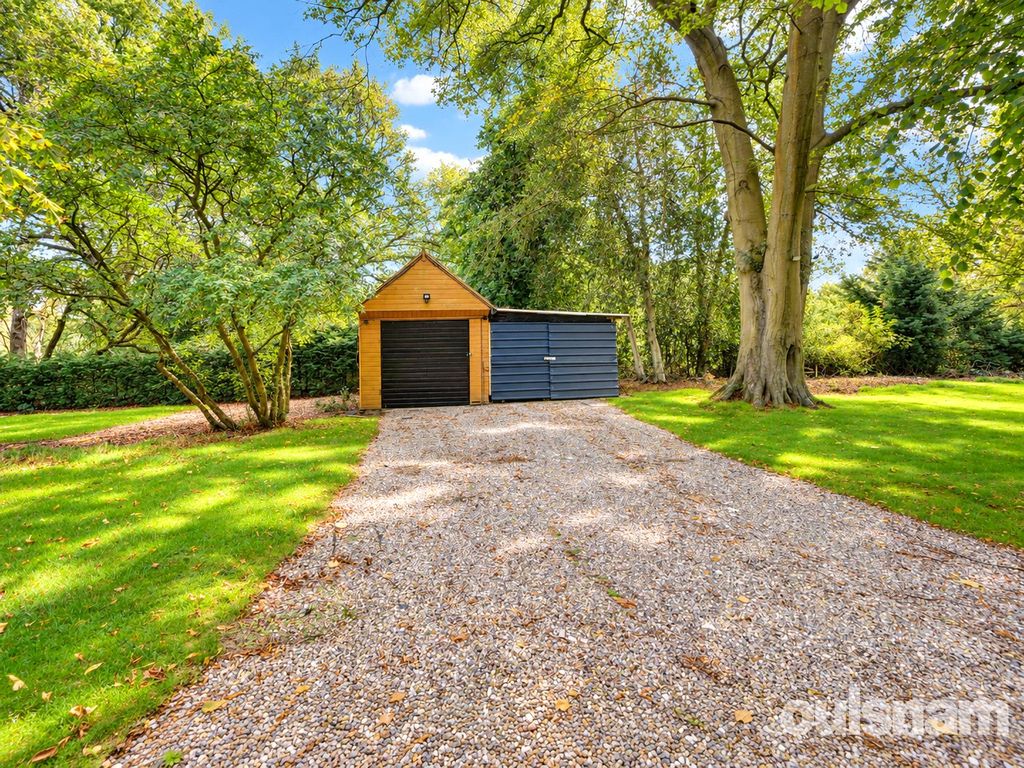 Property photo 3 of 56 Picture No. 02