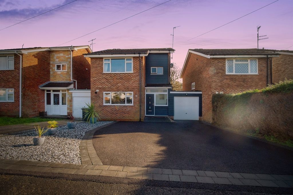 Property photo 1 of 23