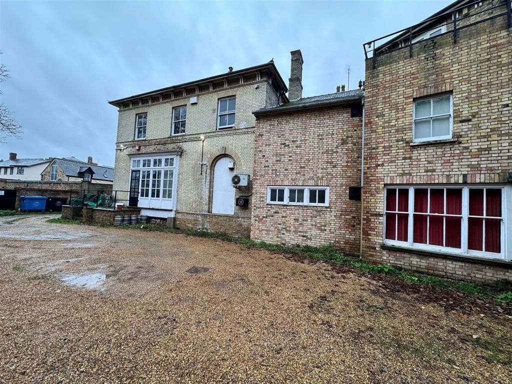 Property photo 3 of 16