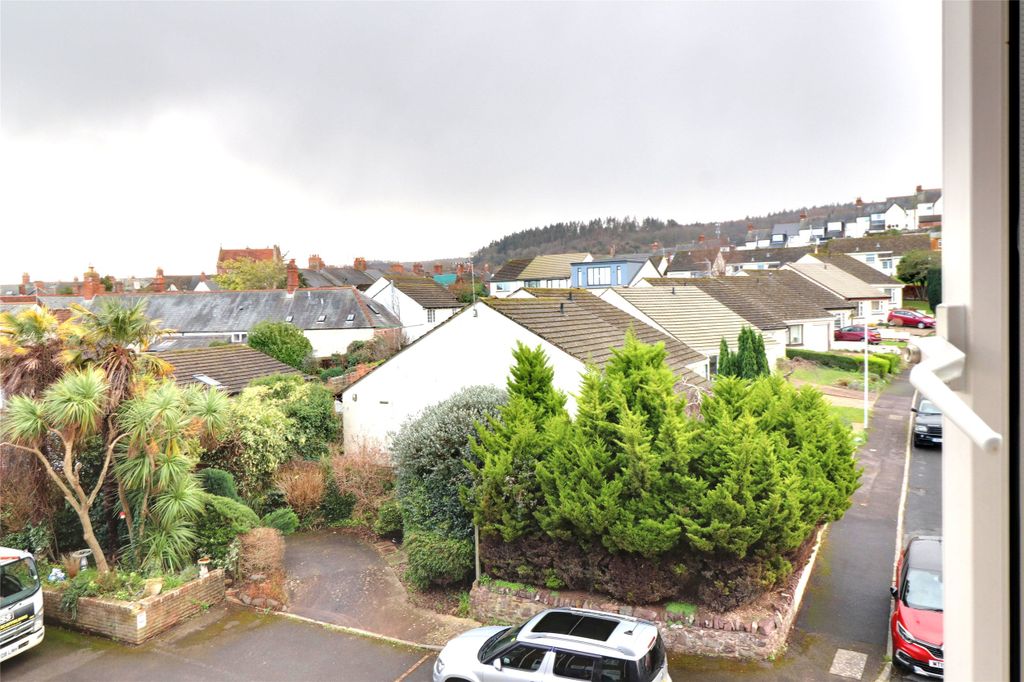 Property photo 3 of 9 Picture No. 29