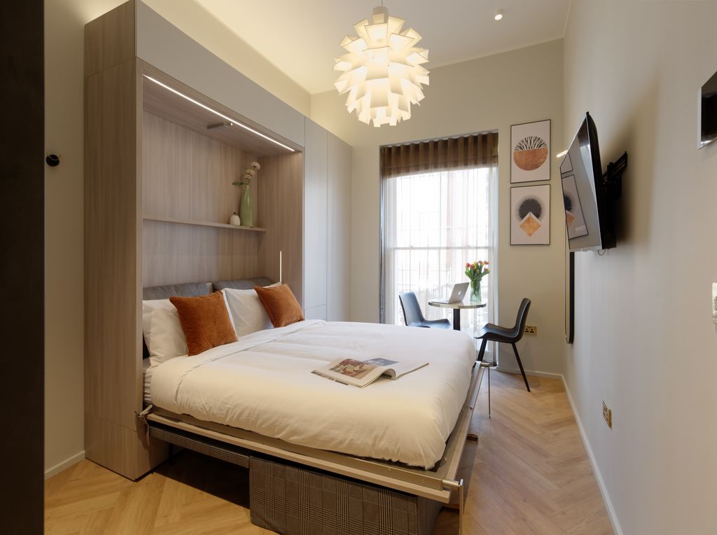 Property photo 1 of 5