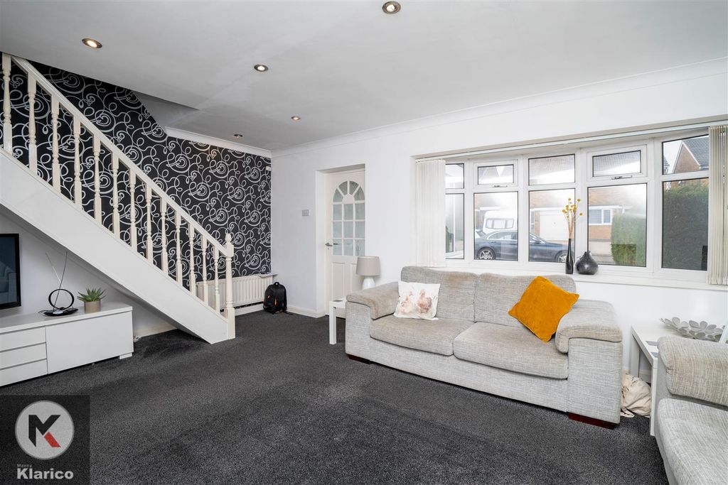 Property photo 3 of 17 Photo-2.Jpg