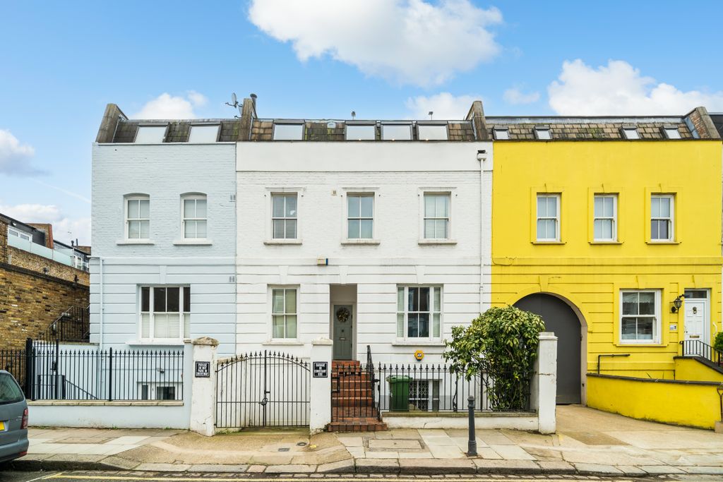 Property photo 3 of 11